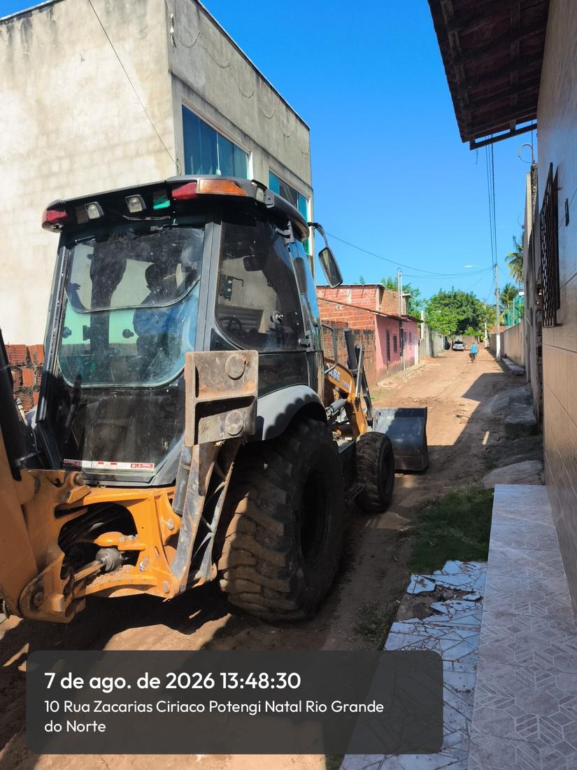 Obra de pavimentação — Natal, RN