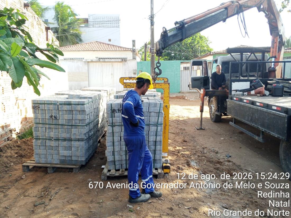 Obra de pavimentação — Natal, RN